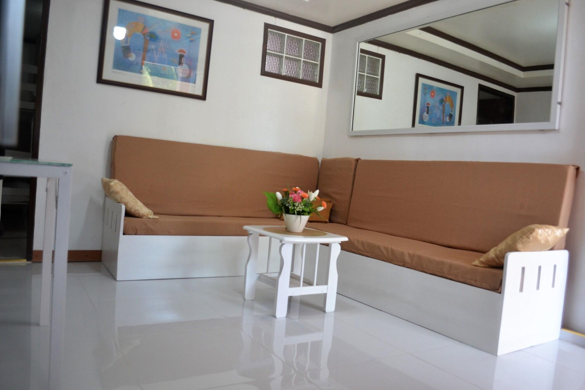 Villa Prescilla Dumaguete City Экстерьер фото